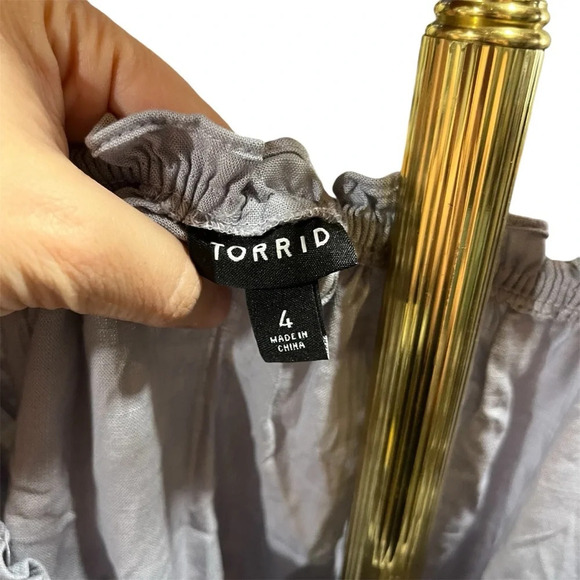 TORRID ~ Grey Peasant Top with Smocked Middle and Puff Sleeves Linen Blend - Picture 5 of 11